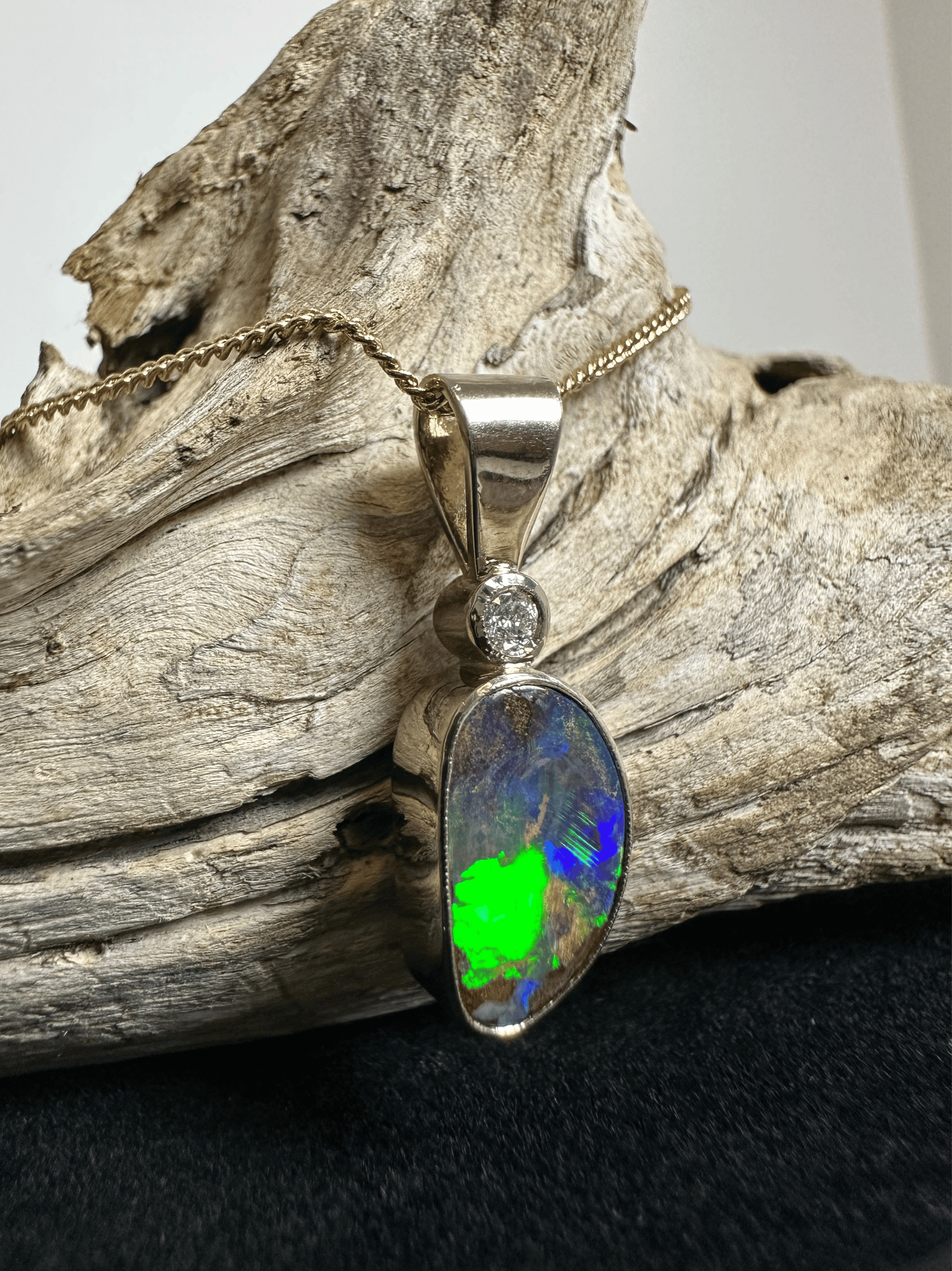 Harlequin Australian Boulder Opal Gold Pendant1